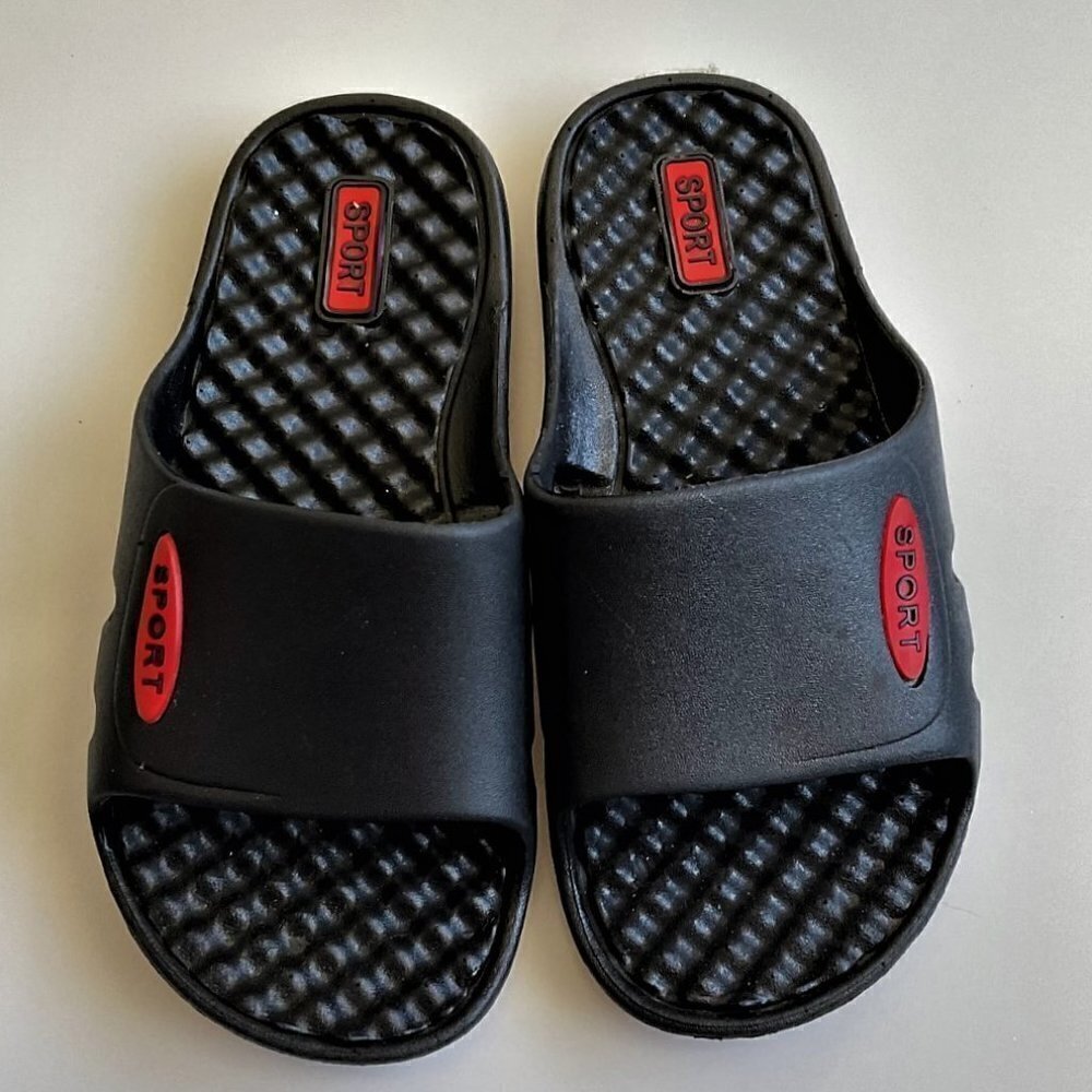 NEW SPORT BRAND BOYS’ SLIDES